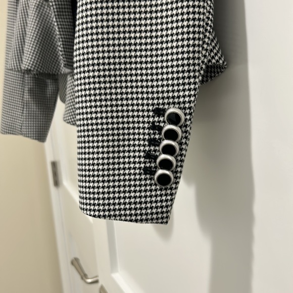 Veronica Beard black and white small checked peplum blazer - Picture 4 of 11
